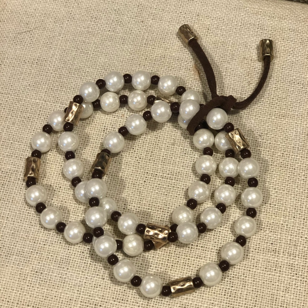 Premier Designs Pearl Sueded Stretch Bracelet